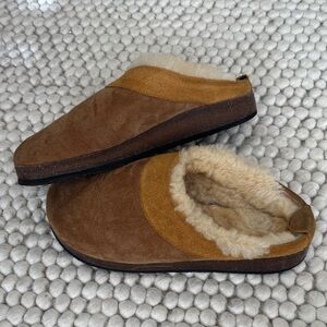 L.L. Bean Cozy Brown Suede Slippers🧸